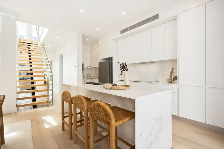 Third view of Homely house listing, 2/17 Glebe Street, Wollongong NSW 2500