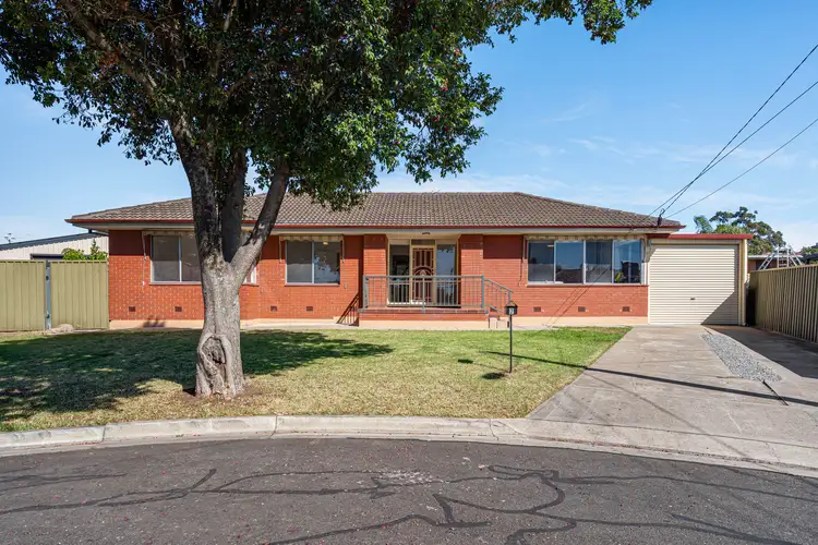 2 Reen Court