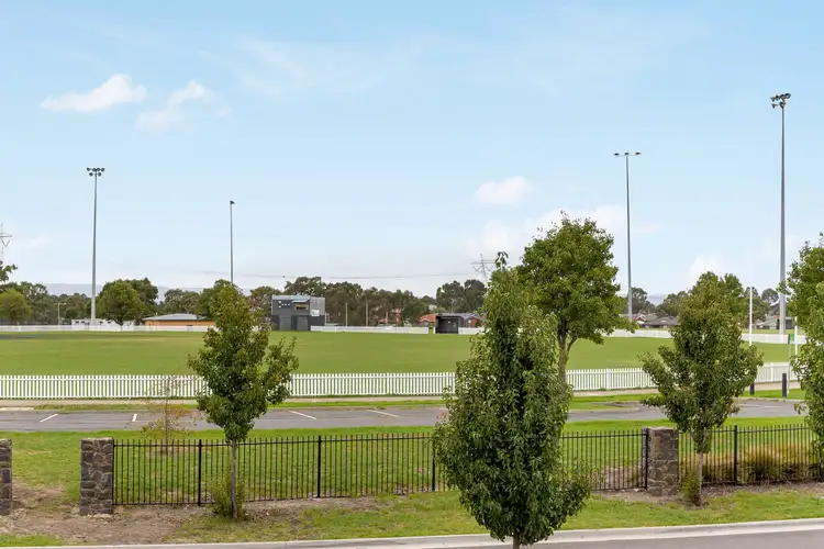 Seventh view of Homely townhouse listing, 27 Isparta Mews, Roxburgh Park VIC 3064