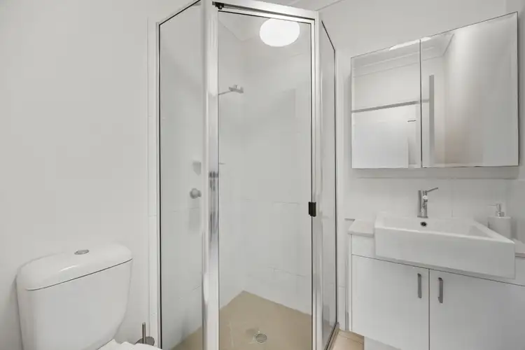 Sixth view of Homely unit listing, 301/240 Buchan Street, Westcourt QLD 4870