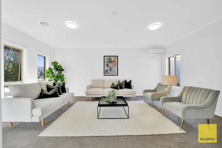 Fifth view of Homely house listing, 9 Heysen Parkway, Caroline Springs VIC 3023