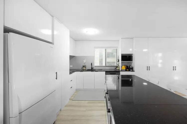 Third view of Homely unit listing, 5/82 Albert Street, Kings Beach QLD 4551