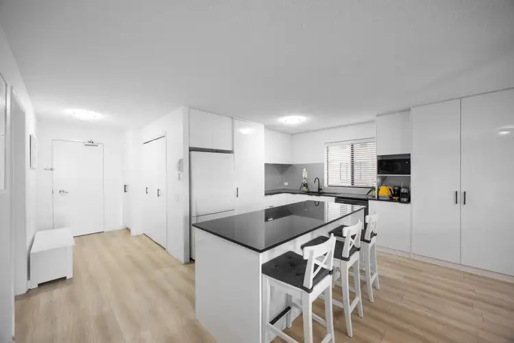 Fourth view of Homely unit listing, 5/82 Albert Street, Kings Beach QLD 4551