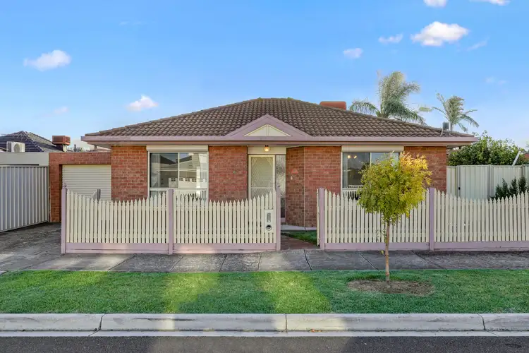 38 Newton Crescent