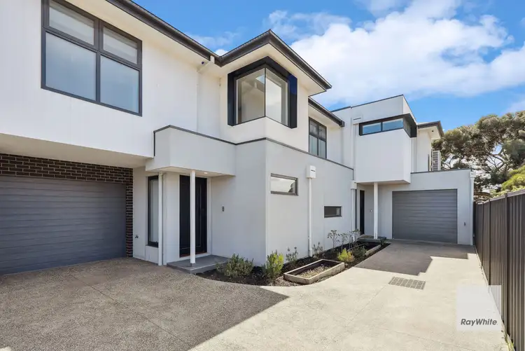 2/14 Woorite Place, Keilor East VIC 3033