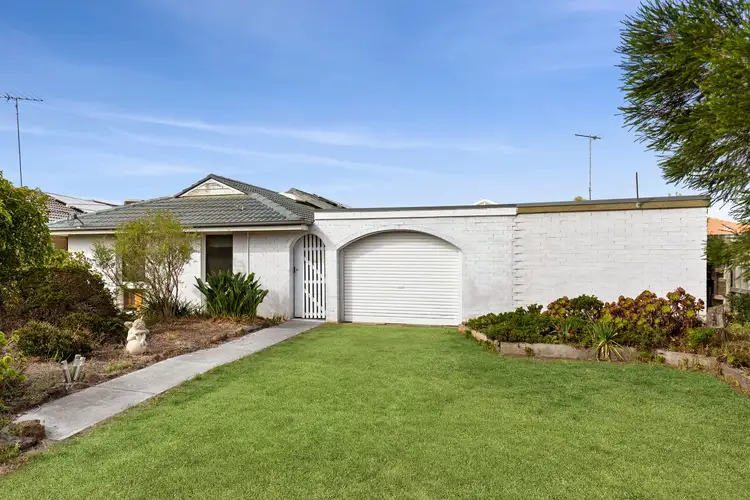 Second view of Homely house listing, 11 Smeaton Close, Lara VIC 3212