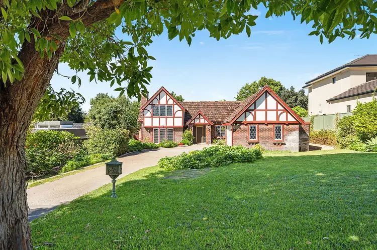 28 Viking Road, Dalkeith WA 6009