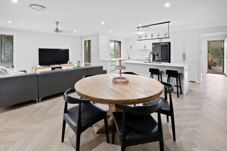 12 Joshua Place