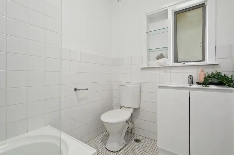 Sixth view of Homely unit listing, 2/11 Hercules Road, Brighton-Le-Sands NSW 2216