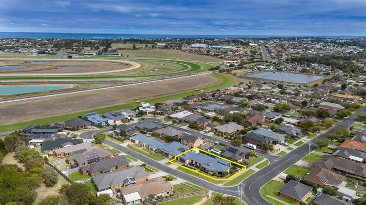 Second view of Homely house listing, 15 Murdoch Avenue, Warrnambool VIC 3280