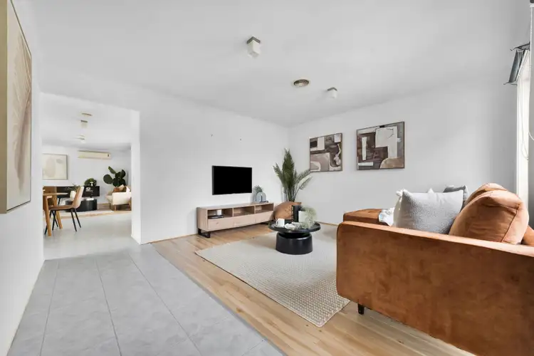 Third view of Homely house listing, 2 Oleander Court, Skye VIC 3977