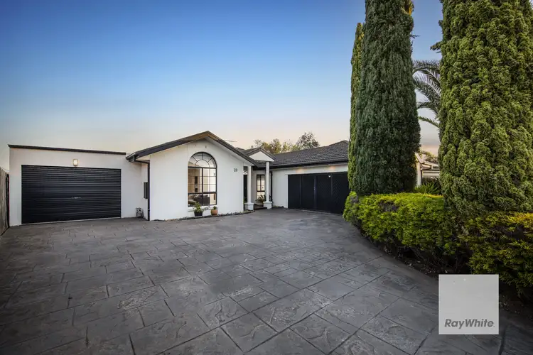 28 Cardinia Crescent
