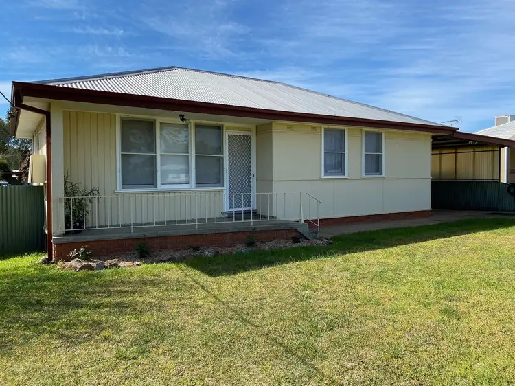 33 Hay Road