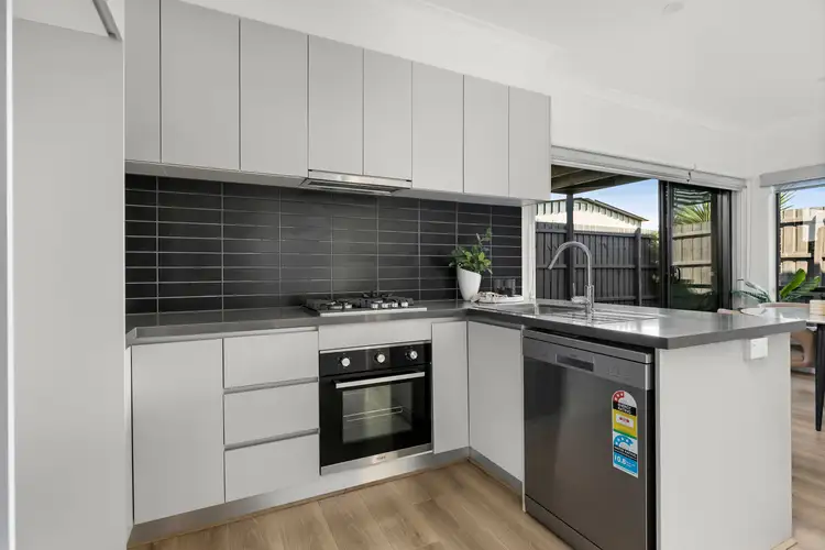 Sixth view of Homely townhouse listing, 7/11 Hillcrest Drive, Westmeadows VIC 3049