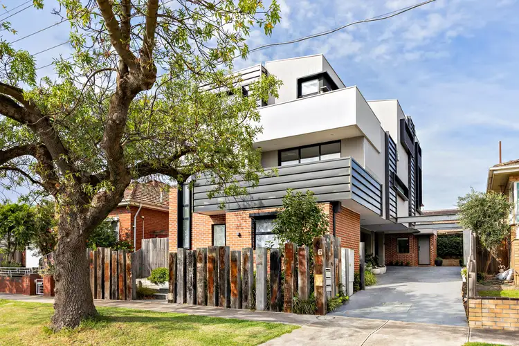 6 Bent Street