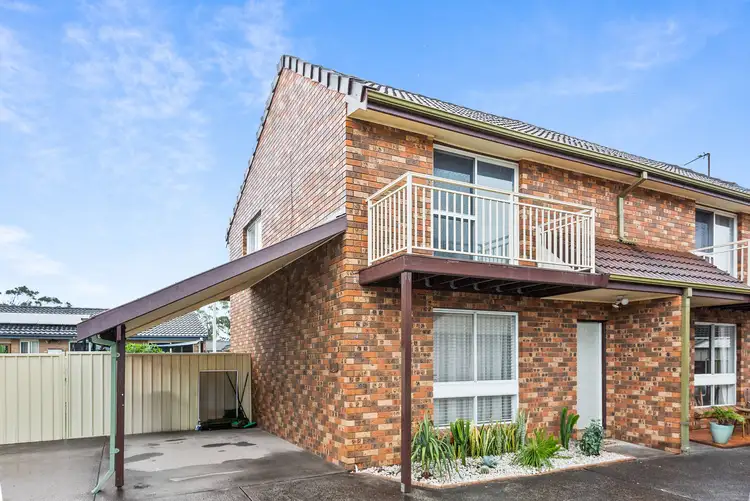 Second view of Homely house listing, 4/54 Peterborough Avenue, Lake Illawarra NSW 2528