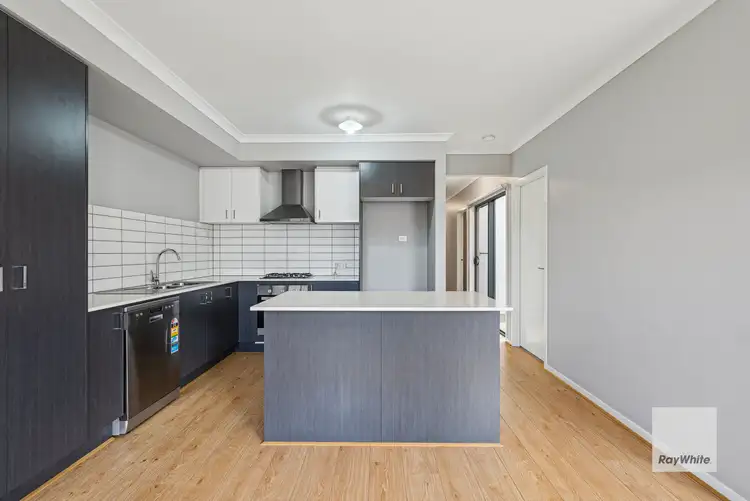 Fourth view of Homely townhouse listing, 10 Donnington Walk, Thornhill Park VIC 3335