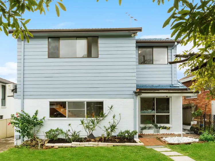 20 Bungalow Road, Peakhurst NSW 2210