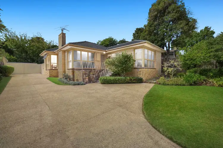 305 High Street Road, Mount Waverley VIC 3149