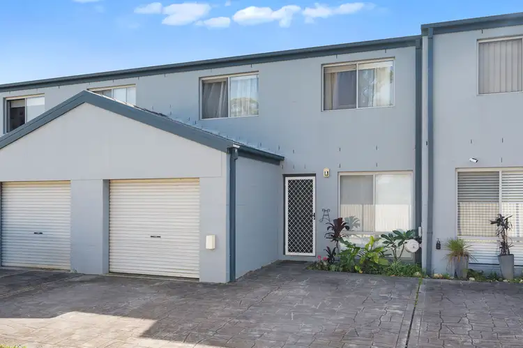 Second view of Homely house listing, 3/27 Aurora Place, Bateau Bay NSW 2261