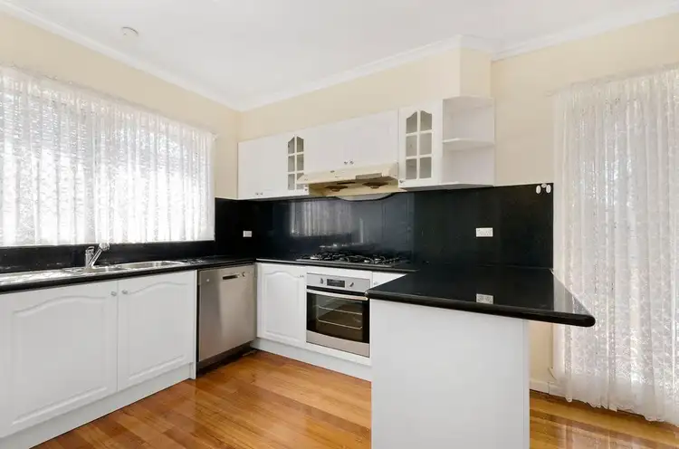 2 Lowe Avenue, Altona VIC 3018