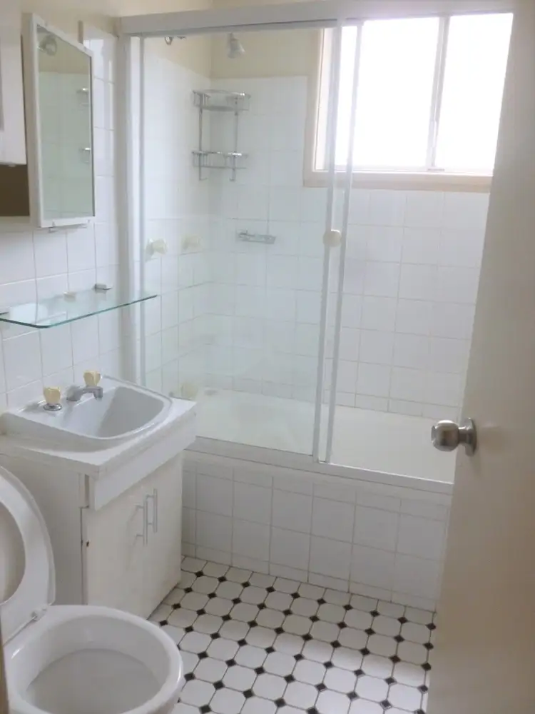 Fifth view of Homely unit listing, 10/5 St Albans Road, Kingsgrove NSW 2208