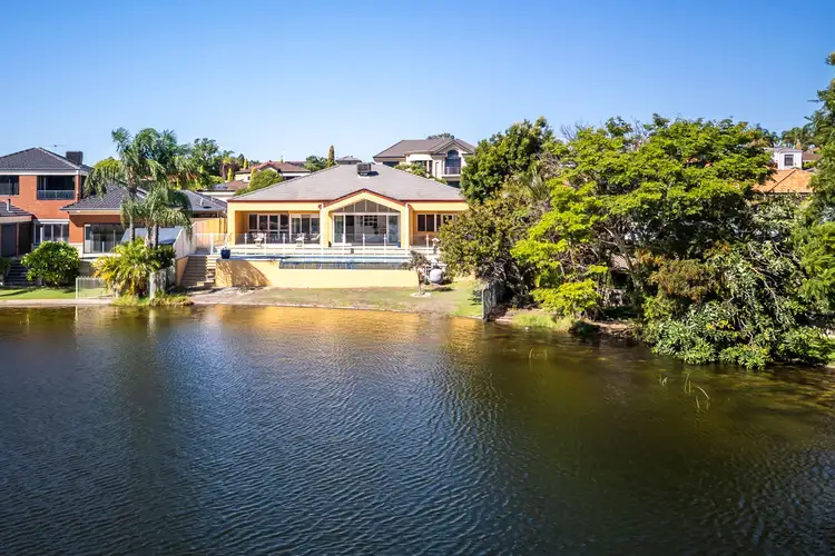 23 Alta Laguna Crescent, Ballajura WA 6066