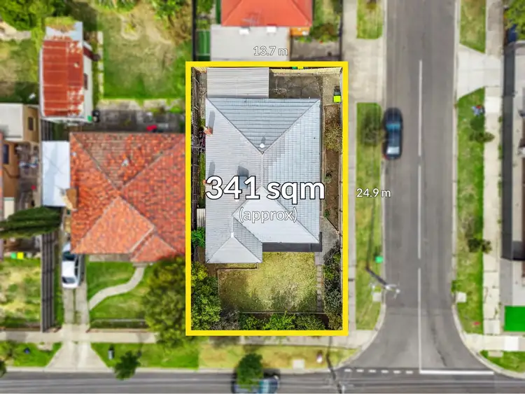 Second view of Homely house listing, 33 Keon Parade, Reservoir VIC 3073