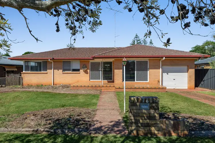16 Lister Street, Harristown QLD 4350