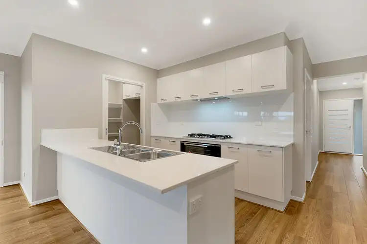 6 Artful Street, Donnybrook VIC 3064