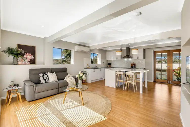 16 Agnes Street, Centenary Heights QLD 4350