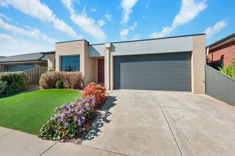 51 O'Shannassy Parade, Lucas VIC 3350