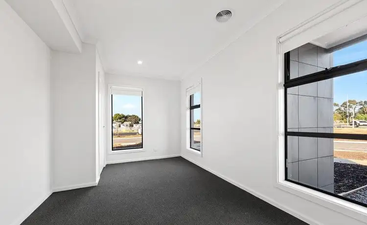 Fifth view of Homely house listing, 32 Imatra Loop, Tarneit VIC 3029