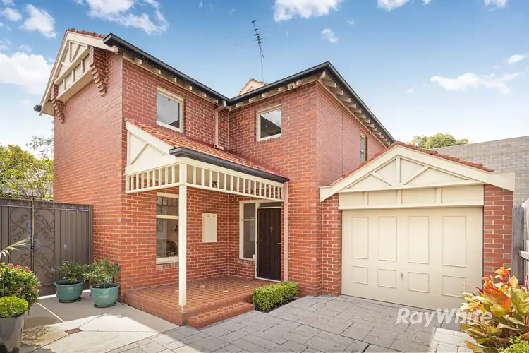 2/32 Burke Road, Malvern East VIC 3145