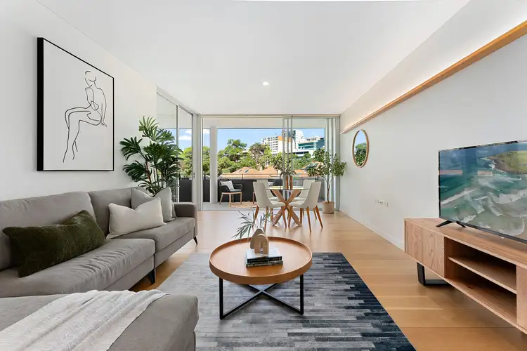 8 Northcote Street