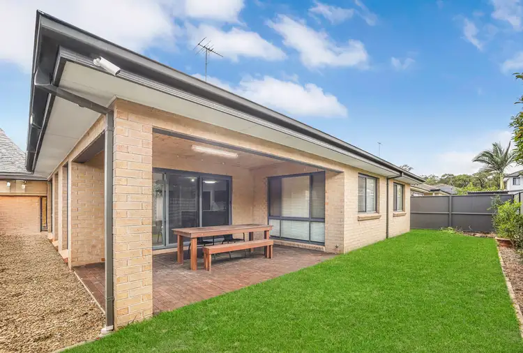 11 Jenkin Street, Ropes Crossing NSW 2760