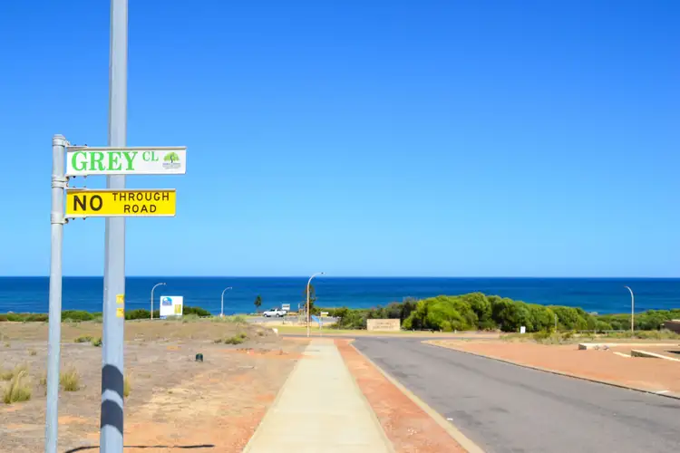 4 Grey Close, Dongara WA 6525