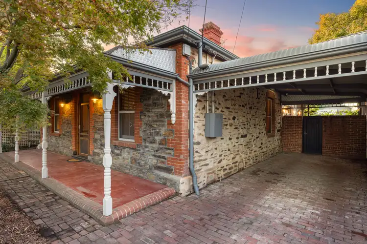 20 Lily Street