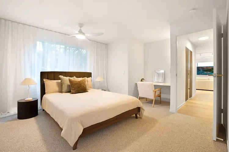 3/33 Chelsea Avenue, Broadbeach QLD 4218