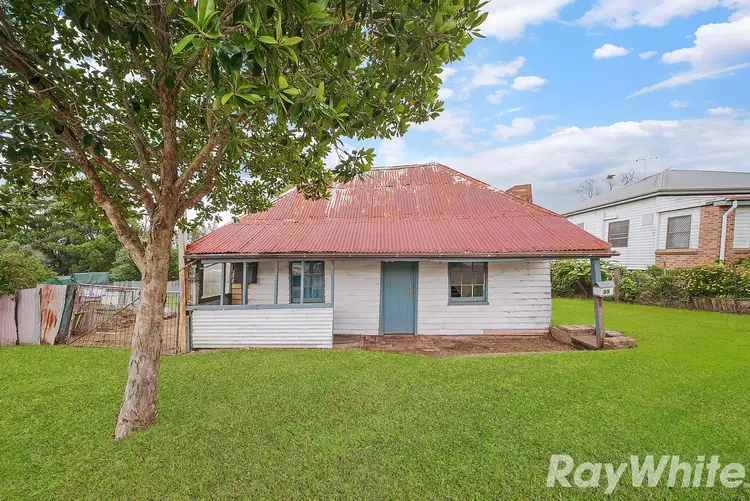 35 High Street, Largs NSW 2320
