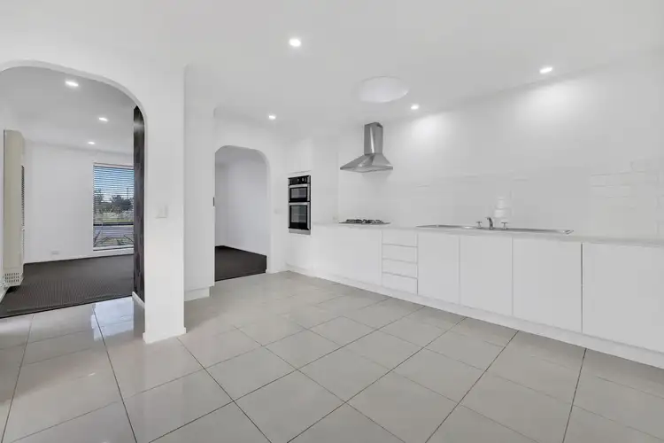 Third view of Homely house listing, 2/27 Bartlett Crescent, Hoppers Crossing VIC 3029