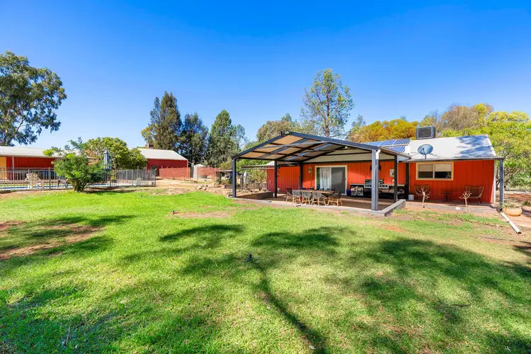 11 Garland Street, Coolamon NSW 2701