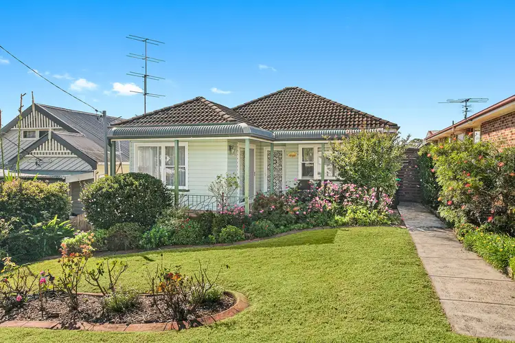 27 Midgely Street