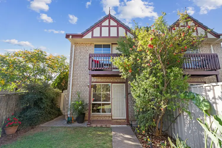 54 Shephard Street