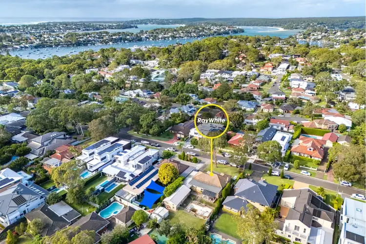 33 Northcote Avenue, Caringbah South NSW 2229