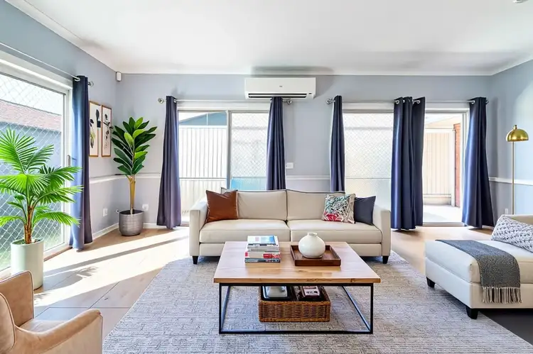 24 Paton Crescent, Forest Lake QLD 4078
