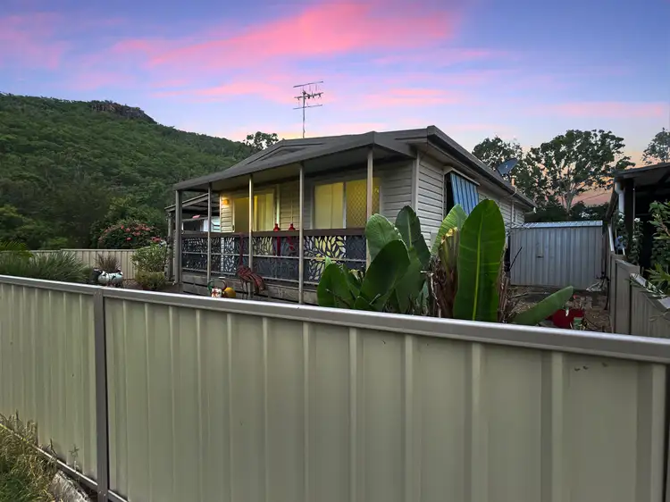 16 Hassall Street