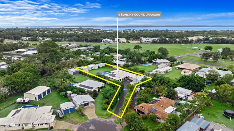 9 Sunline Court, Urangan QLD 4655