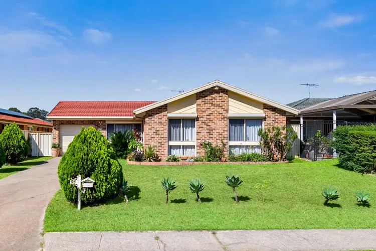 95 Explorers Way, St Clair NSW 2759