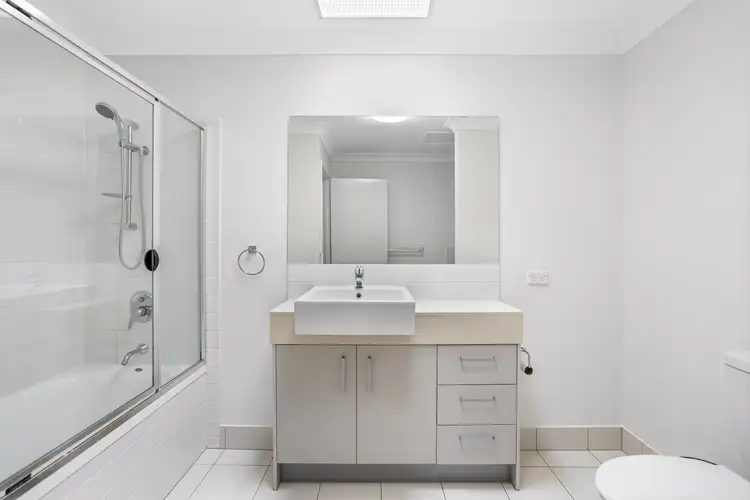 Sixth view of Homely unit listing, 6/208 Riding Road, Balmoral QLD 4171